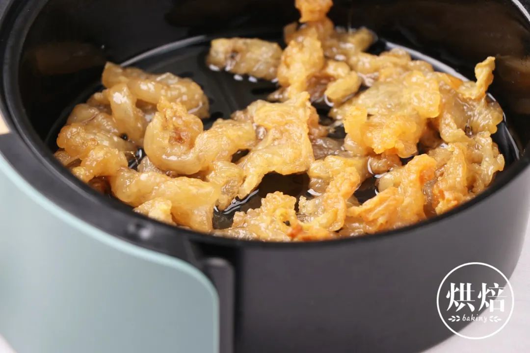 不用看火 不吸油烟 用这个方法炸猪油又白又香 放一年不变味