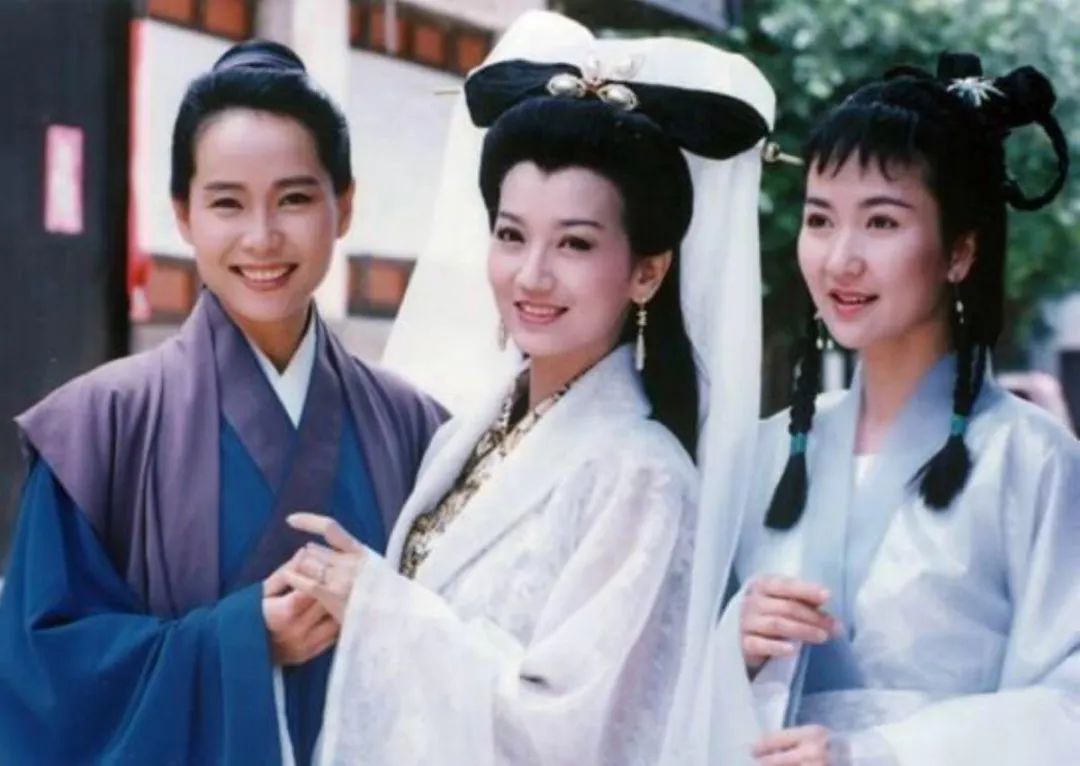 丫环脸女主命，于正放弃白鹿力捧她，现有3部女主剧同期播