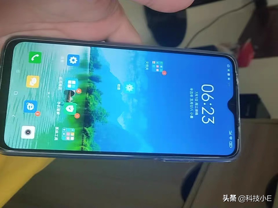 小米优质百元机，骁龙6系+128GB+6000mAh仅899元，还