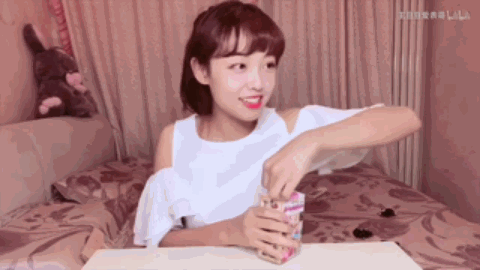 卖饮料、口红和玩具都能身价百亿？揭秘网红品牌的财富密码