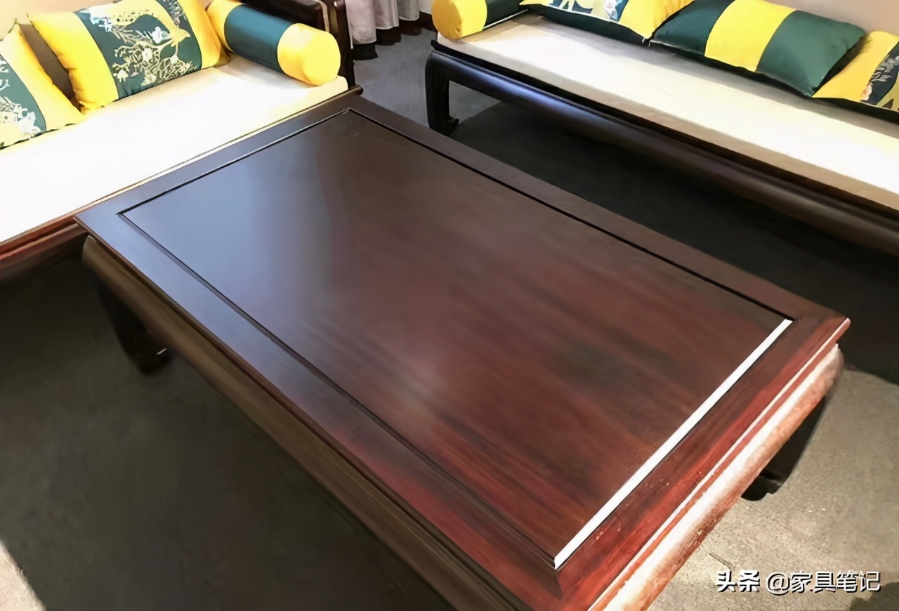红木茶几上放玻璃仅仅是为了方便清洁吗？