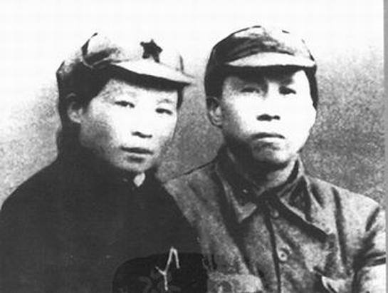 李贞：从童养媳到开国少将，一生经历3次婚姻，