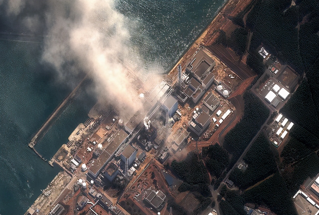“32条腿章鱼”引关注！日本埋下最大暗雷引爆，菅义伟瞒不住了