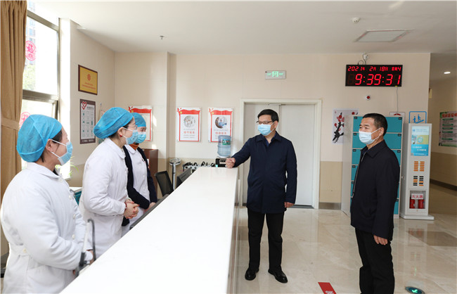 春节上班第一天丨南昌市第三医院院领导督导疫情防控和安全生产