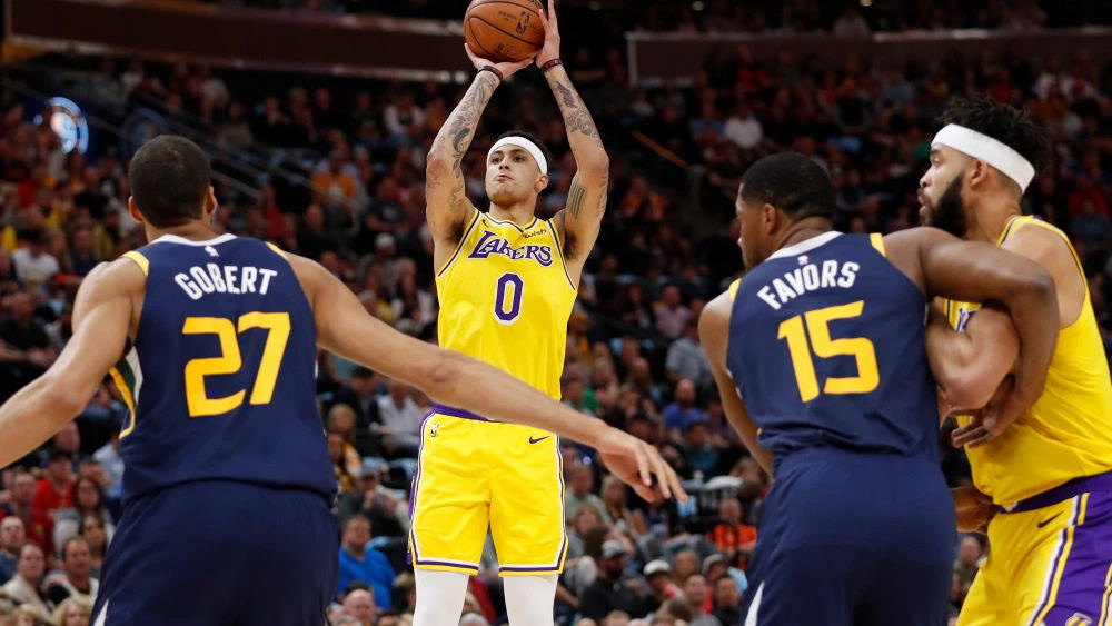 湖人消息更新：美媒曝湖人開放格林交易，庫茲馬續約也有新料