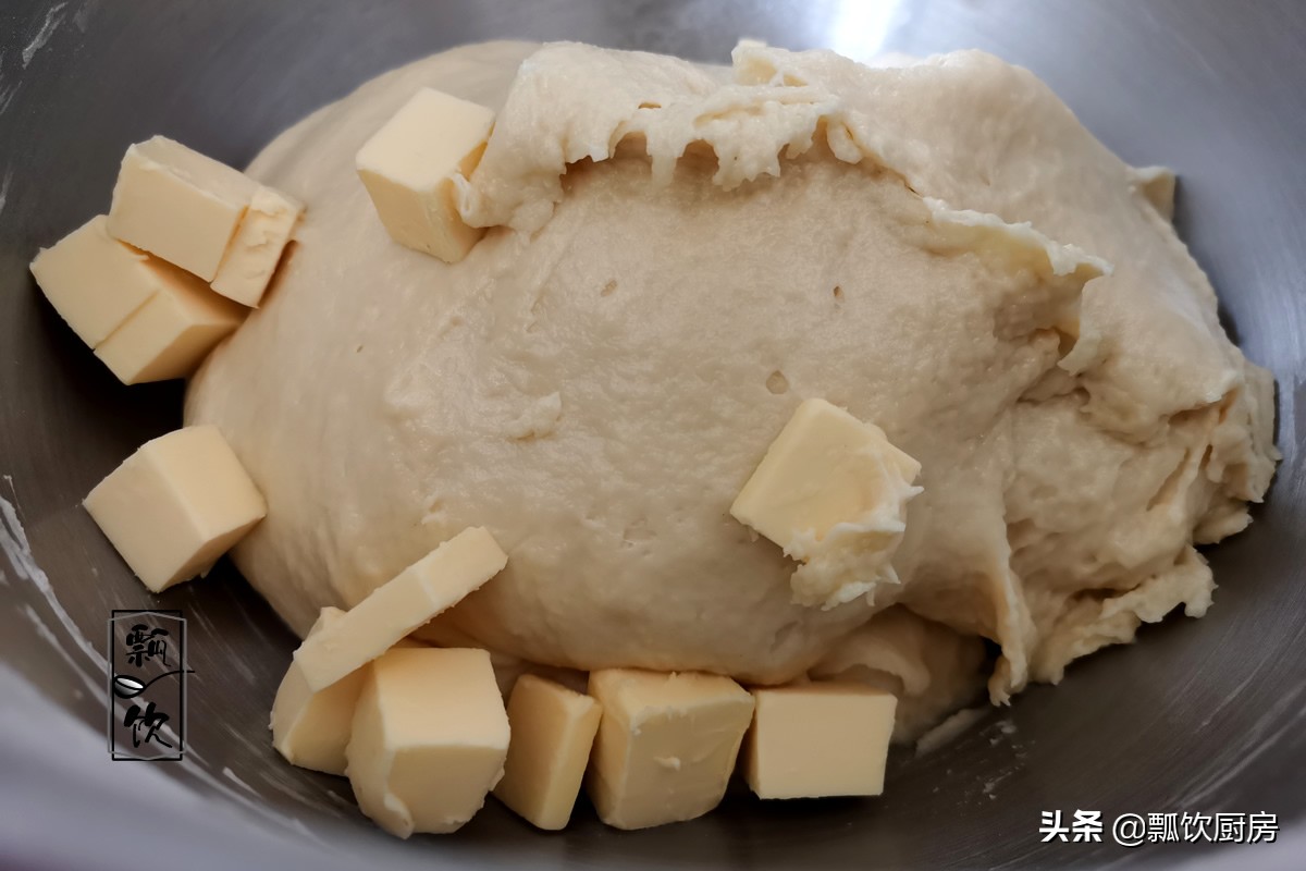 闺蜜们都喜欢的面包，既甜又香，配杯牛奶，当早餐一顿一个，特棒