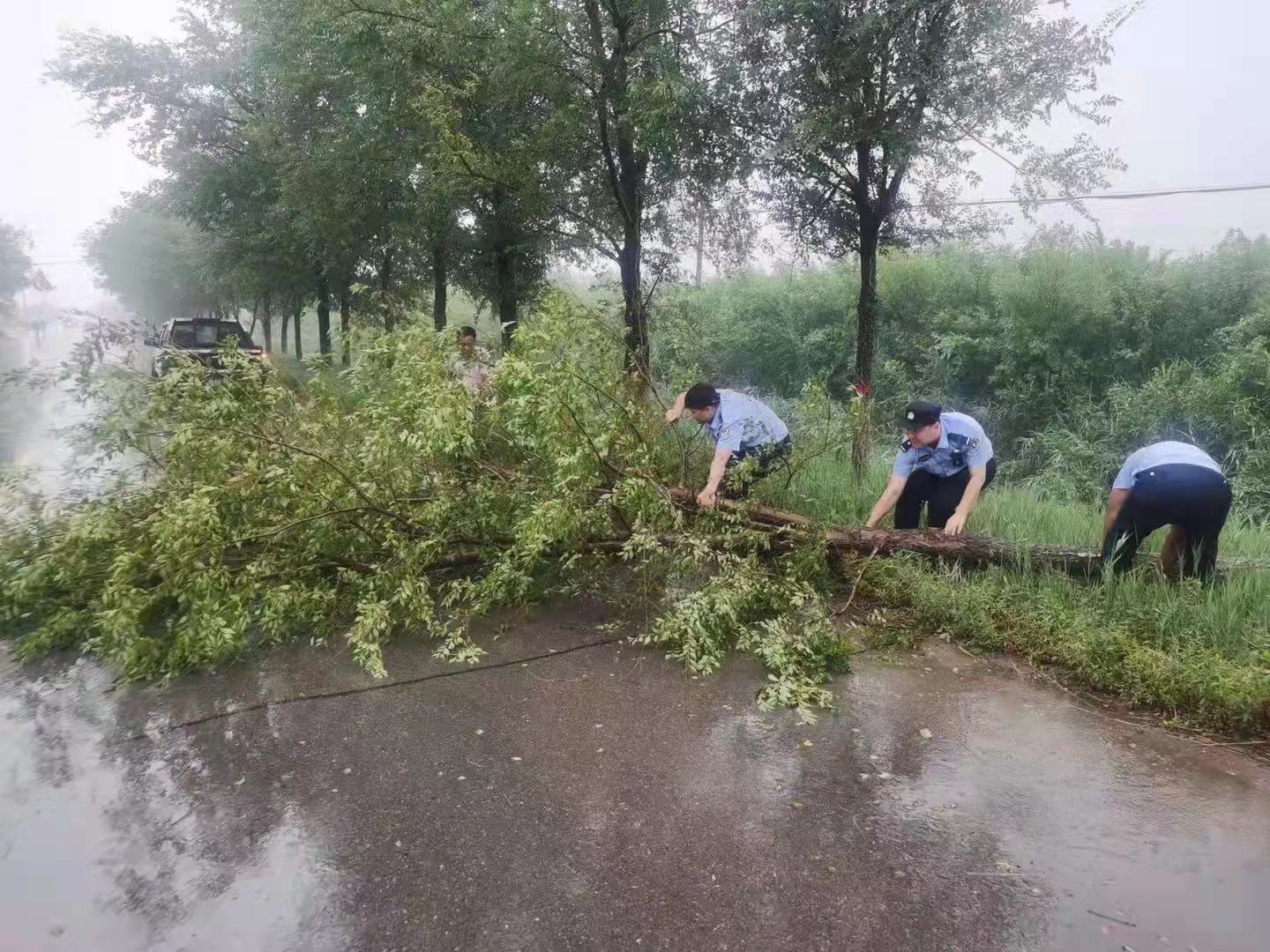 ���ݹ���ӭ��ս�꣬��·���˰���