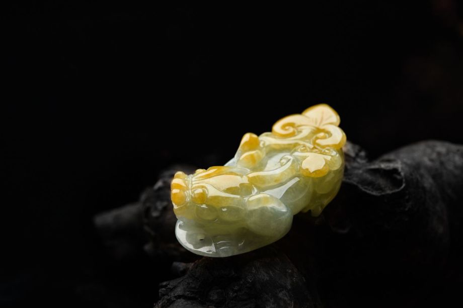 别戴金项链了，有内涵的男人都戴这5种饰品，分分钟帅出新高度！