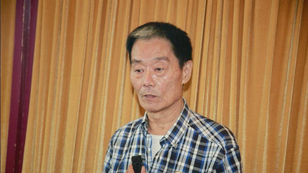 专业武师曝3大功夫巨星真实水平：成龙动作花巧，李小龙身手最好