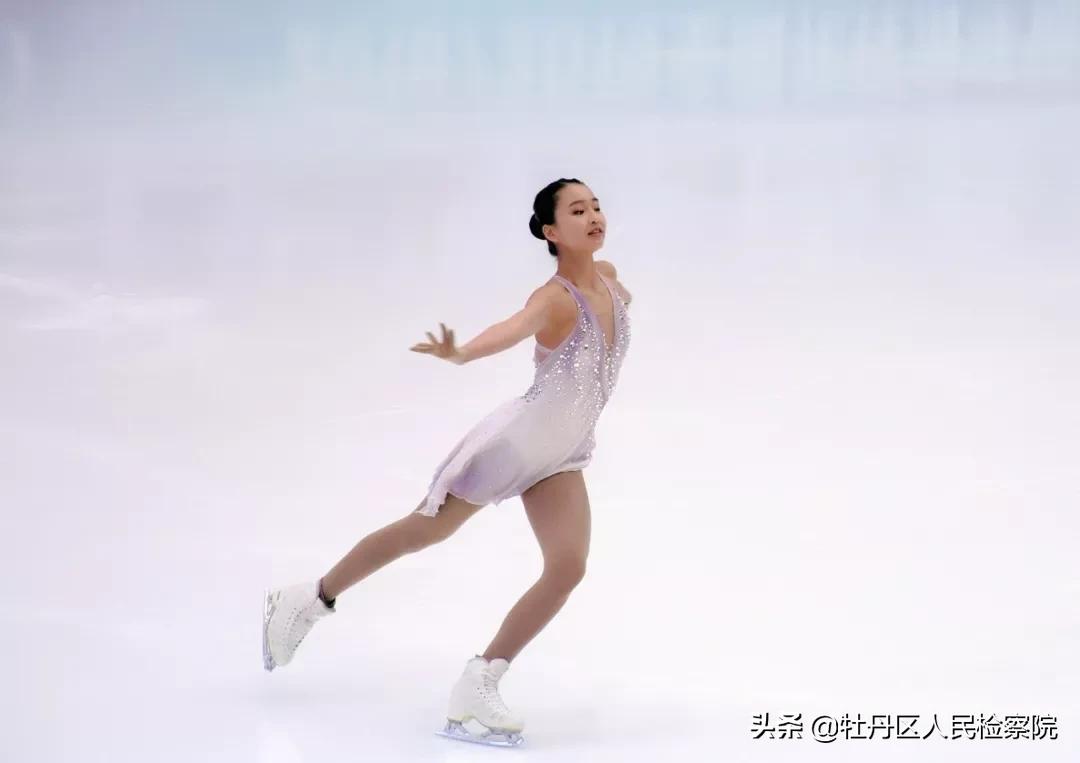 17岁少女冠军放弃美籍加入中国，被斯坦福录取后却被键盘侠骂了