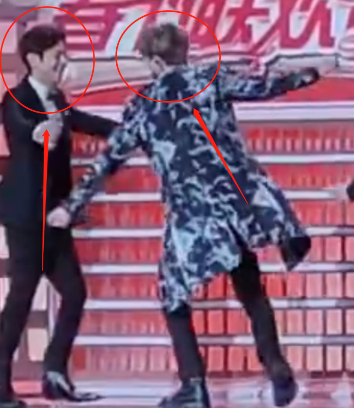 Arena of gauze of marriage of Cai Xukun's lover is very romantic, the performance is over to be embraced with Du Haitao, crural department action becomes window