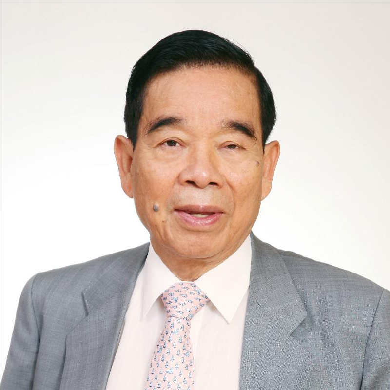李嘉诚套现千亿离开中国，遭曹德旺犀利点评，现今怎么样了？