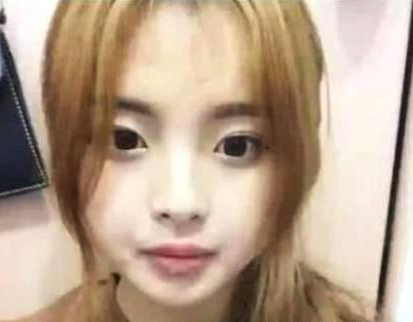 从餐厅服务员到顶流女明星，杨超越是如何一路