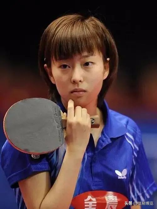 暗恋马龙多年的石川佳纯：即使天才少女出道，命运也并非一帆风顺