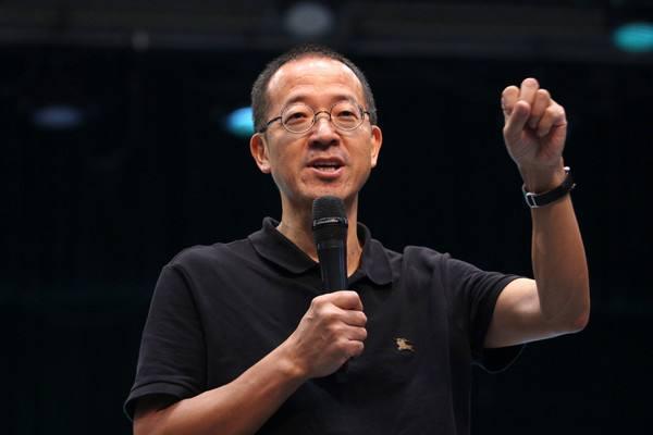 俞敏洪：高考英语不公平，建议降低英语难度！网友：看这份成绩单