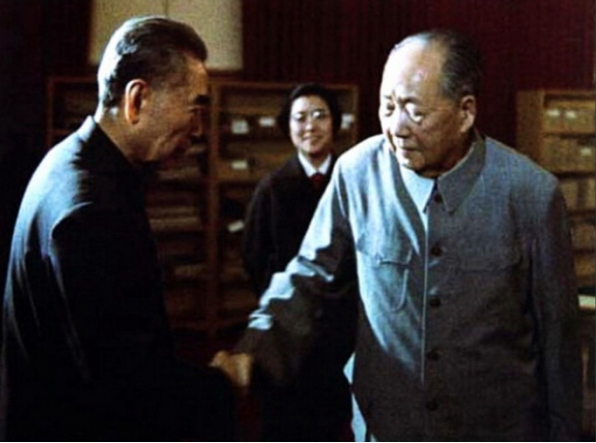 1937年，周恩来劳山遇刺，副官陈友才扮替身牺牲，死时身中20刀