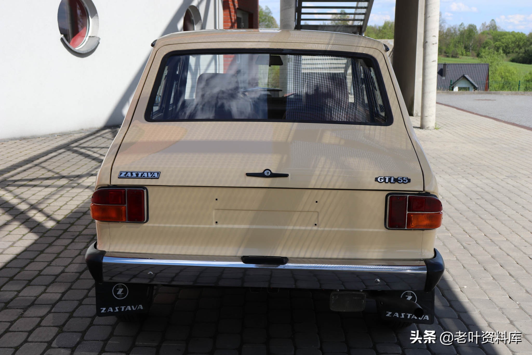 老车回顾上世纪80年代的南斯拉夫小红旗 资讯咖
