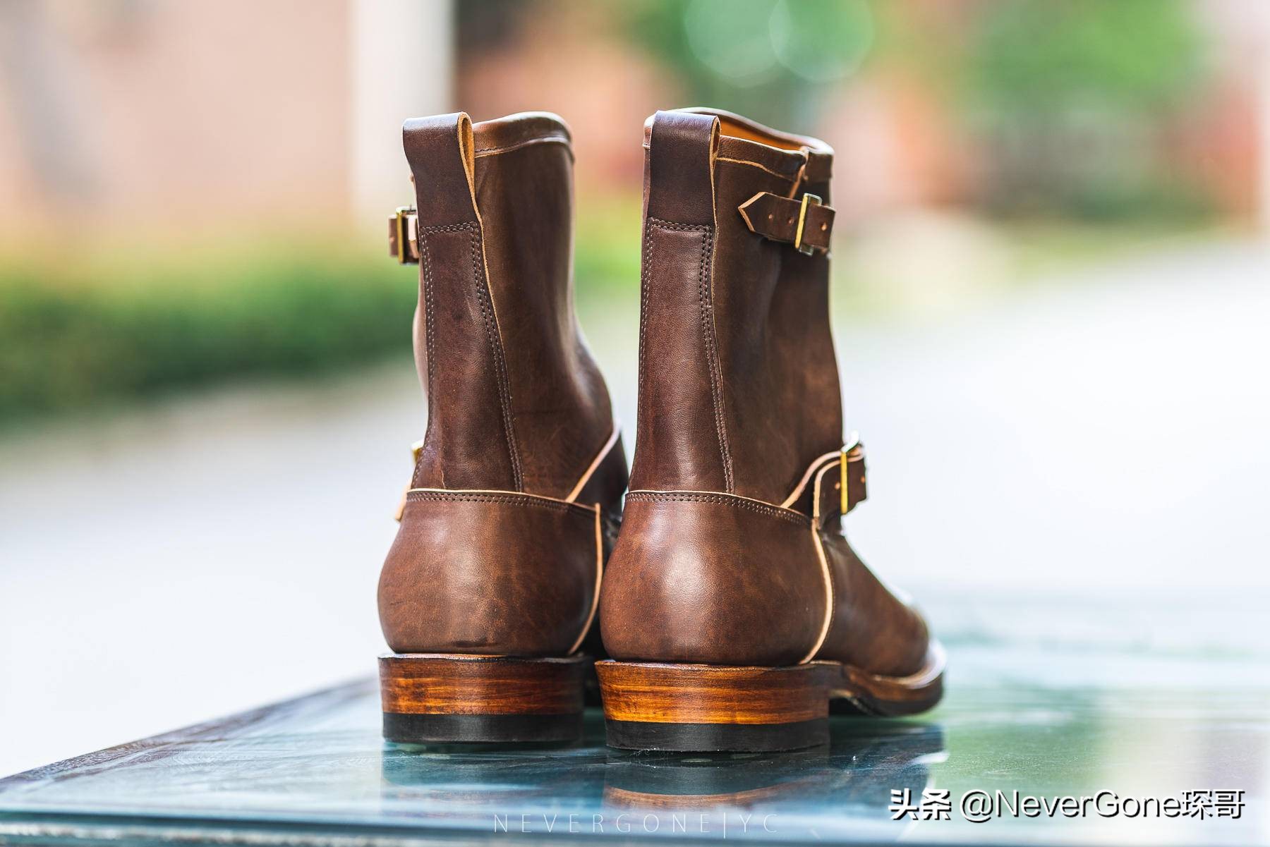 一双少见但高端的电工雨鞋——Viberg 2060马皮工程师