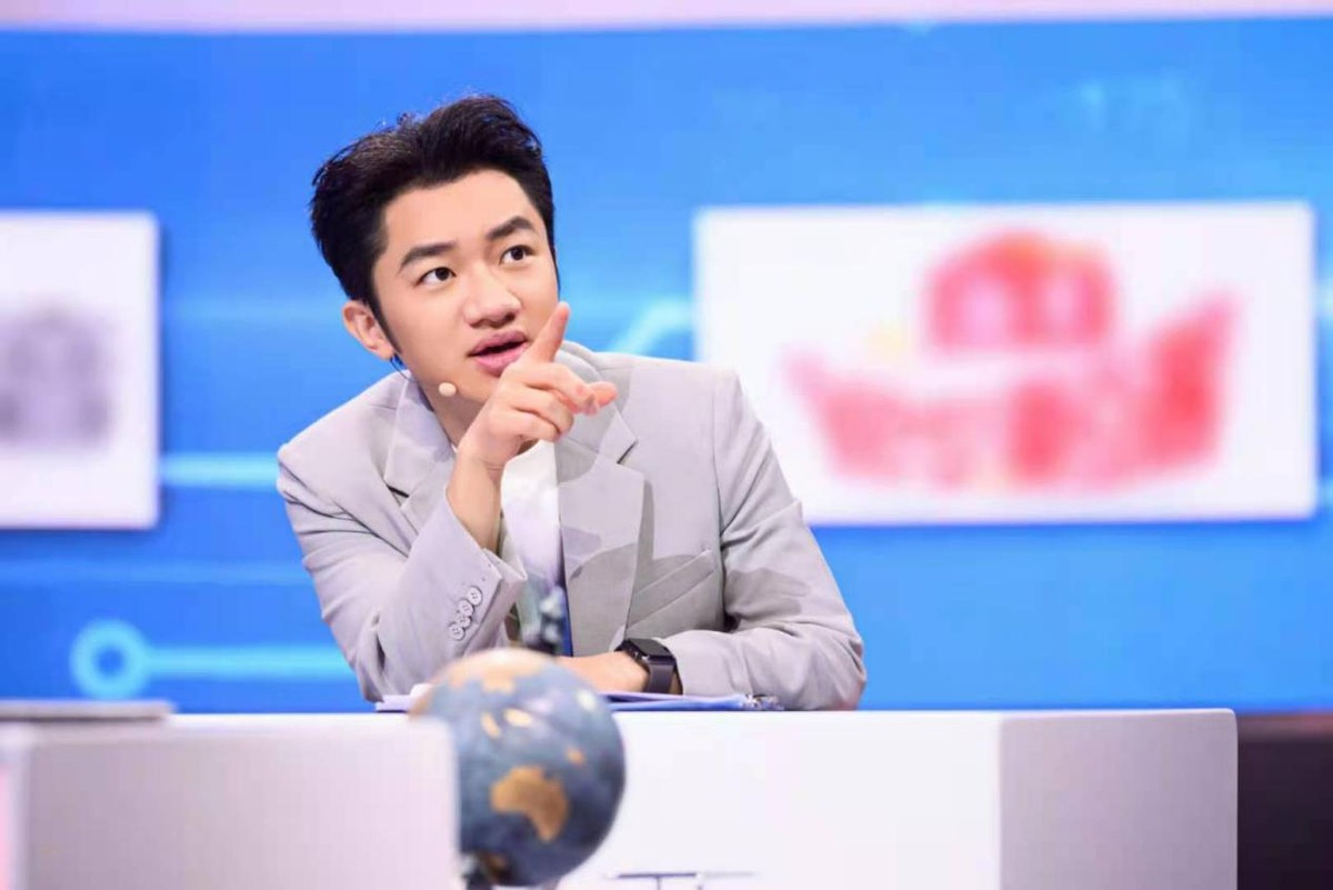 费尽心思追到了“国际华裔小姐”,身高163的王祖蓝是怎么做到的？