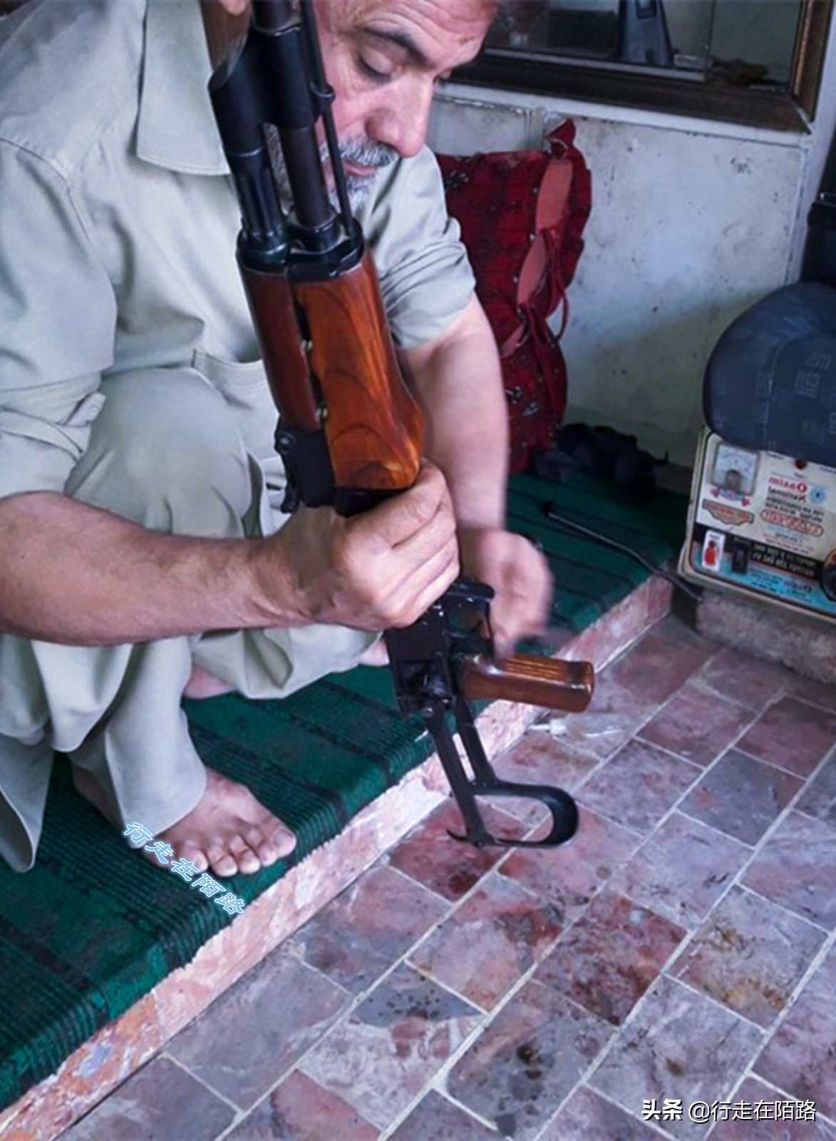 亚洲最大黑枪产地：你敢给原型我就敢仿造，导