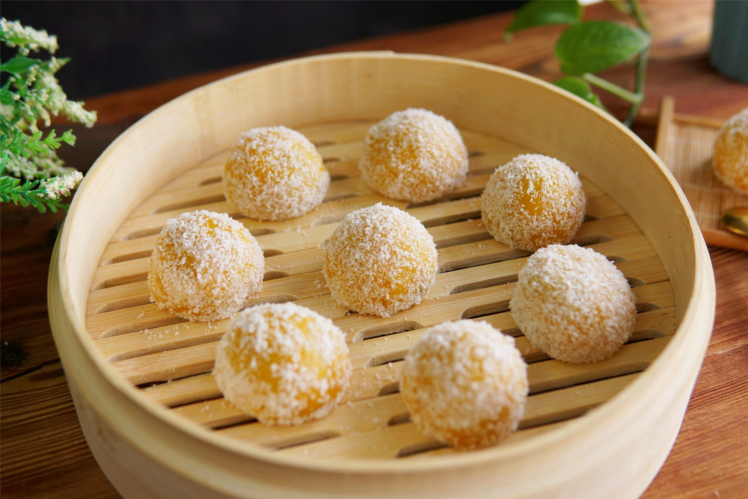 一塊南瓜，半碗糯米粉，簡單一蒸，香甜彈牙，吃一次就愛上了