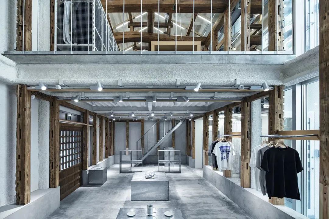 122歲的老倉庫，變身New Balance的時尚概念店