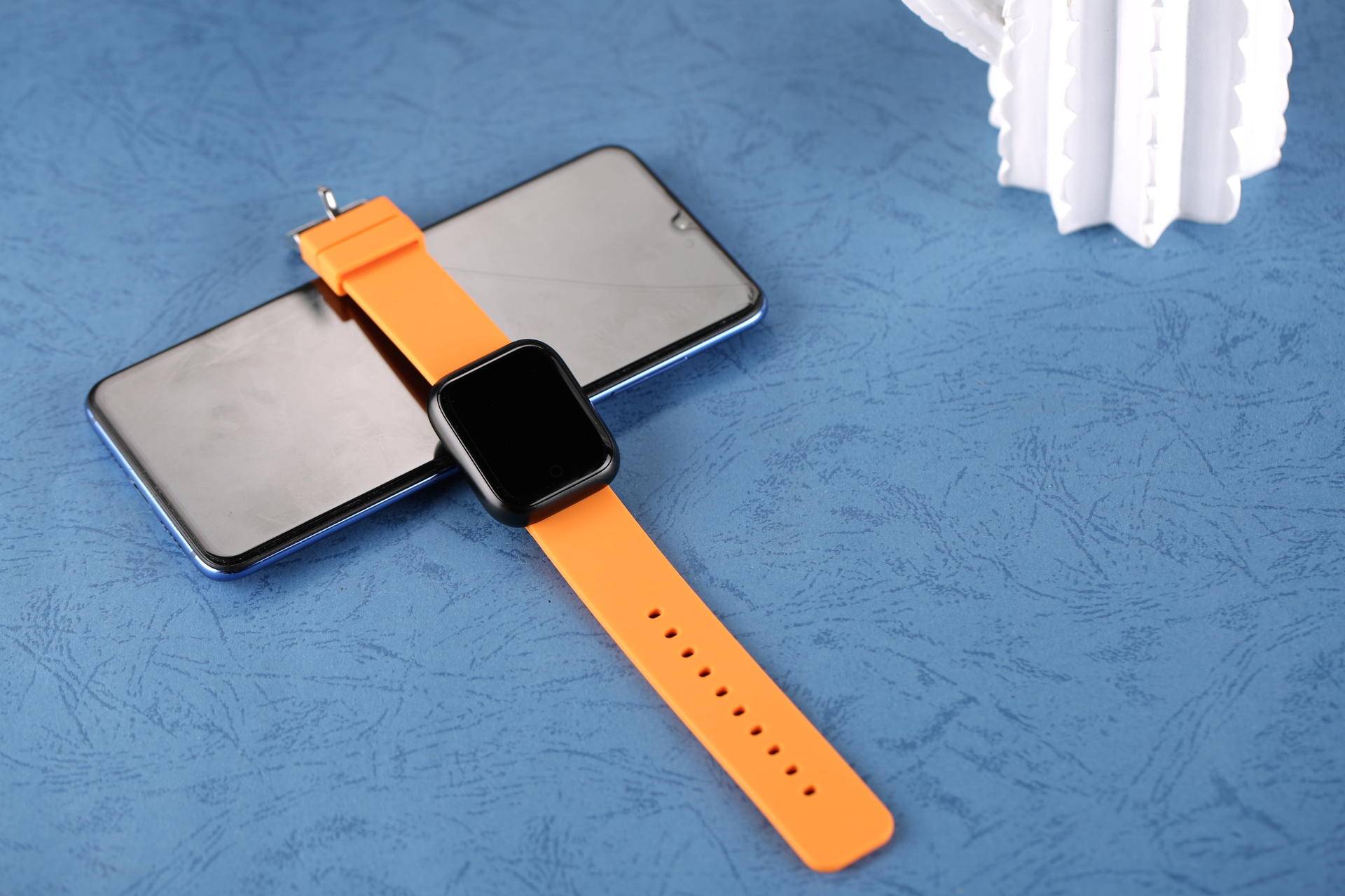 百元级的智能手表，功能丰富还能摇一摇拍照