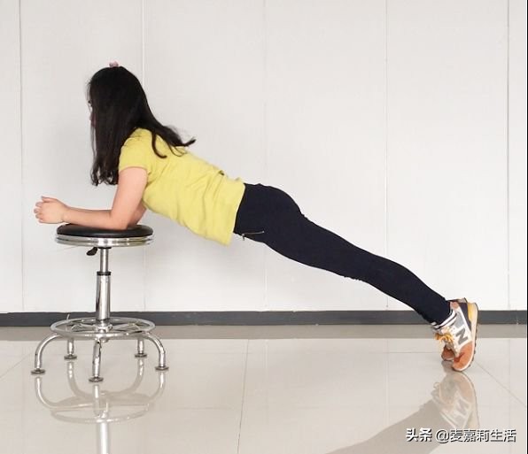 “冻龄王者”吴尊爸爸，75岁像45岁：经常做力量训练，你也可以