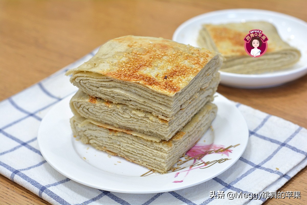 自制花生酱香浓味香，烙个千层饼层次分明又柔软，好吃易消化