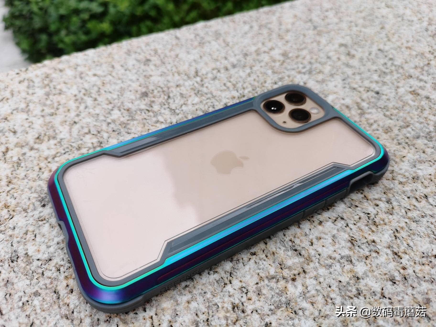 Come from the warning of 16s of evil spirit a group of things with common features: Mobile phone carapace must be bought prevent truly those who fall, 