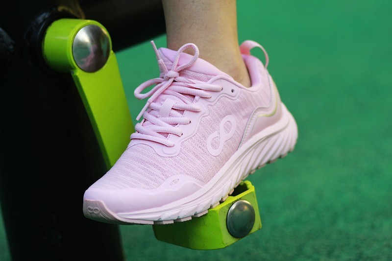 我的跑步装备 咕咚10K悦弹跑鞋