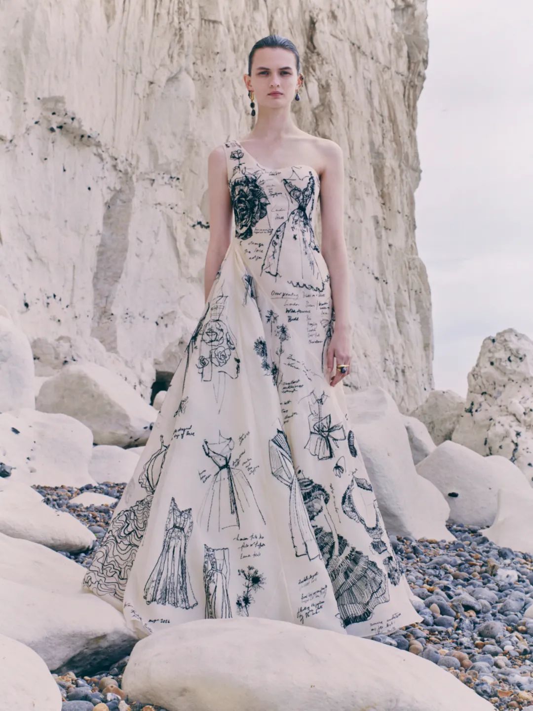 Alexander_McQueen 2021早春女装系列