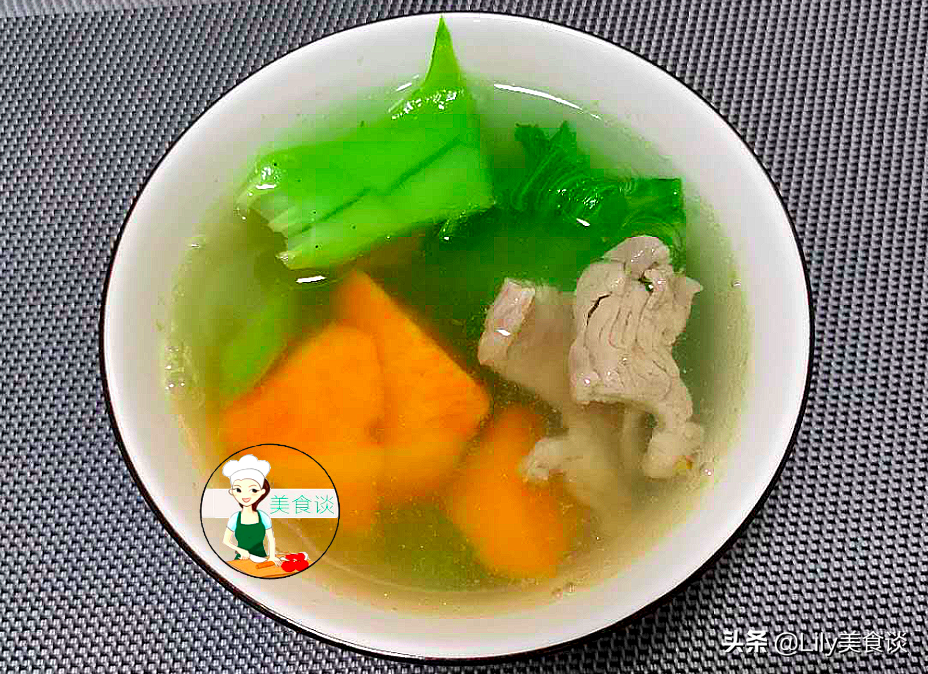 秋天，這道芥菜番薯鹹肉湯，我隔三差五做一次，簡單營養家人愛喝