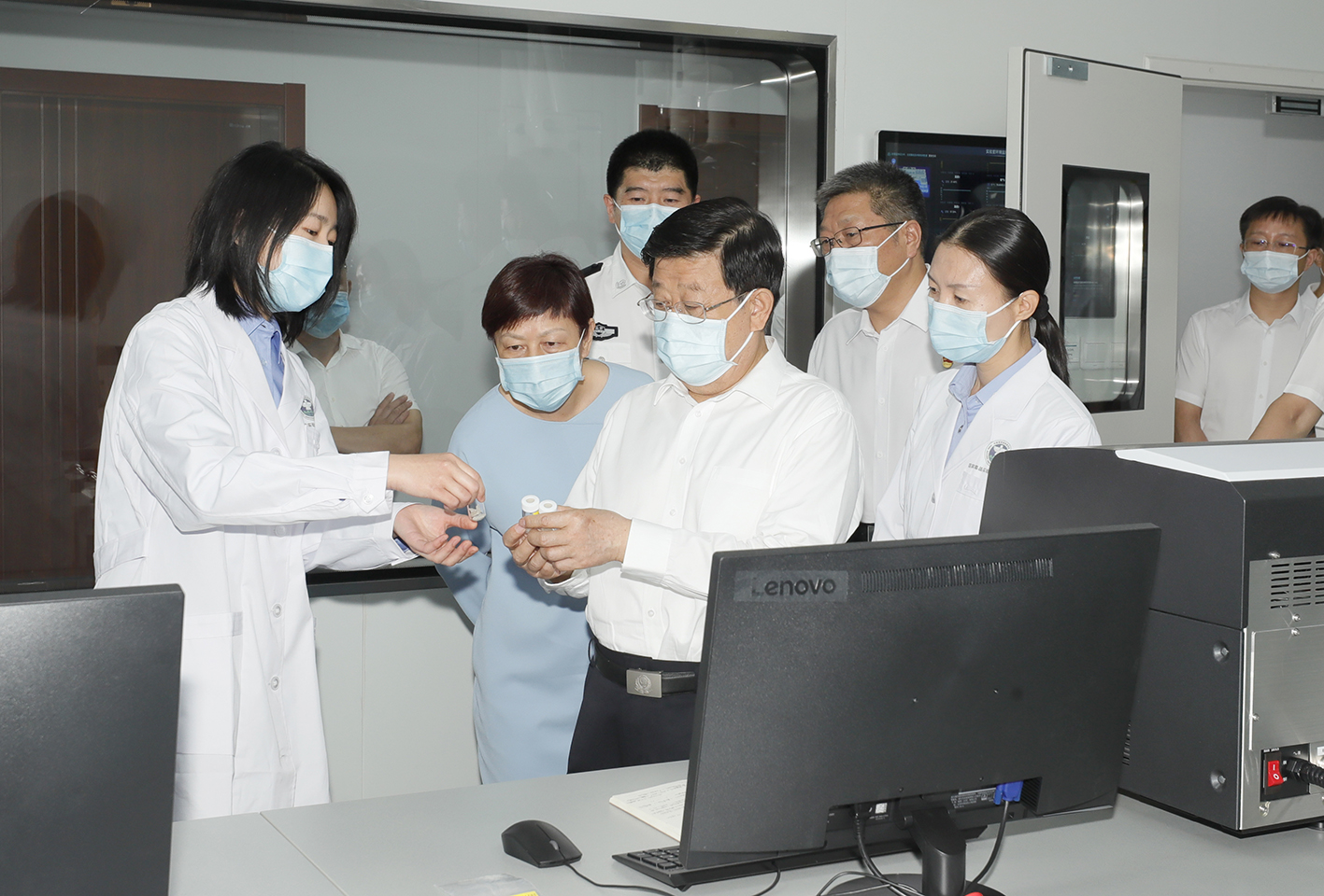 赵克志在国家毒品实验室北京分中心调研时强调：大力推进禁毒科技创新 提高毒品治理体系和治理能力现代化水平