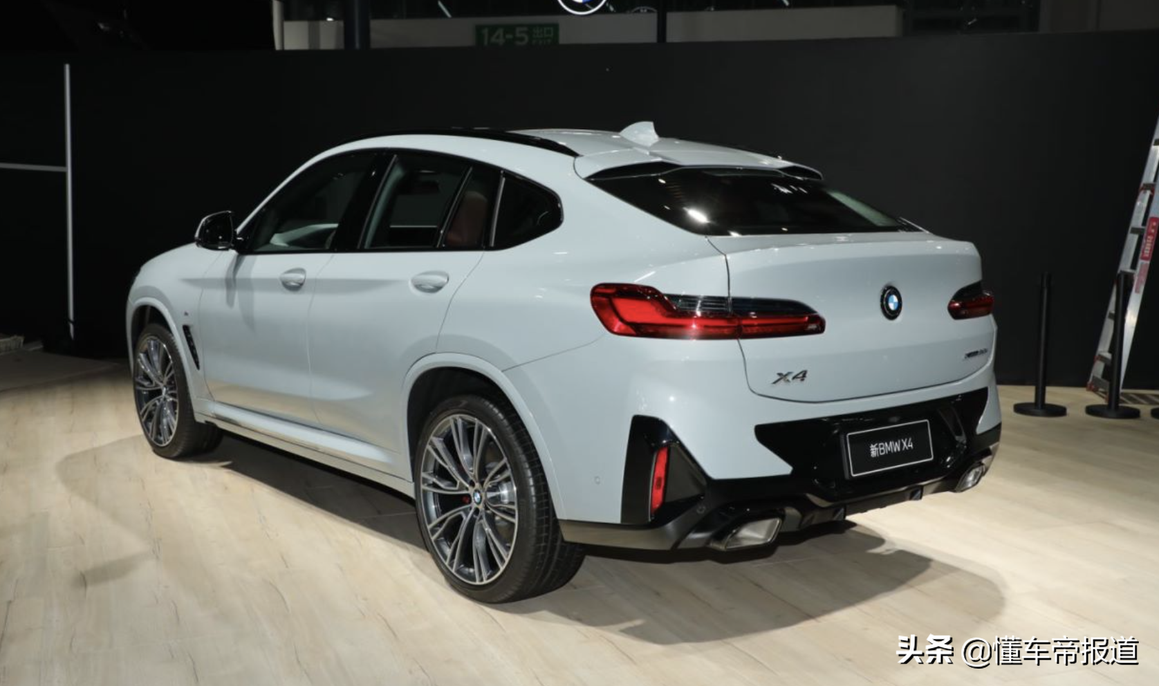 宝马x4怎么样性价比怎么样?全新2021款测评_【读车号】