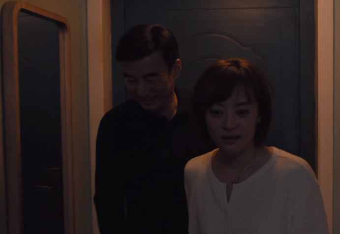 38岁孙俪沉淀一年后，新剧首播就“炸”，眼睛变