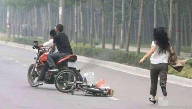禁摩令解决堵车的问题了吗？看看交通现状，答