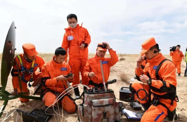 神舟十二号经过“黑障区”时，北斗导航终端能否给出位置和速度？