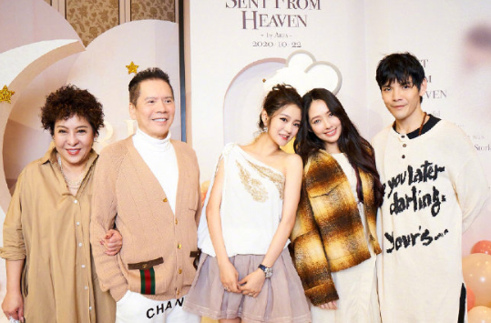 郭碧婷产后素颜出镜，整个人的状态每况愈下，