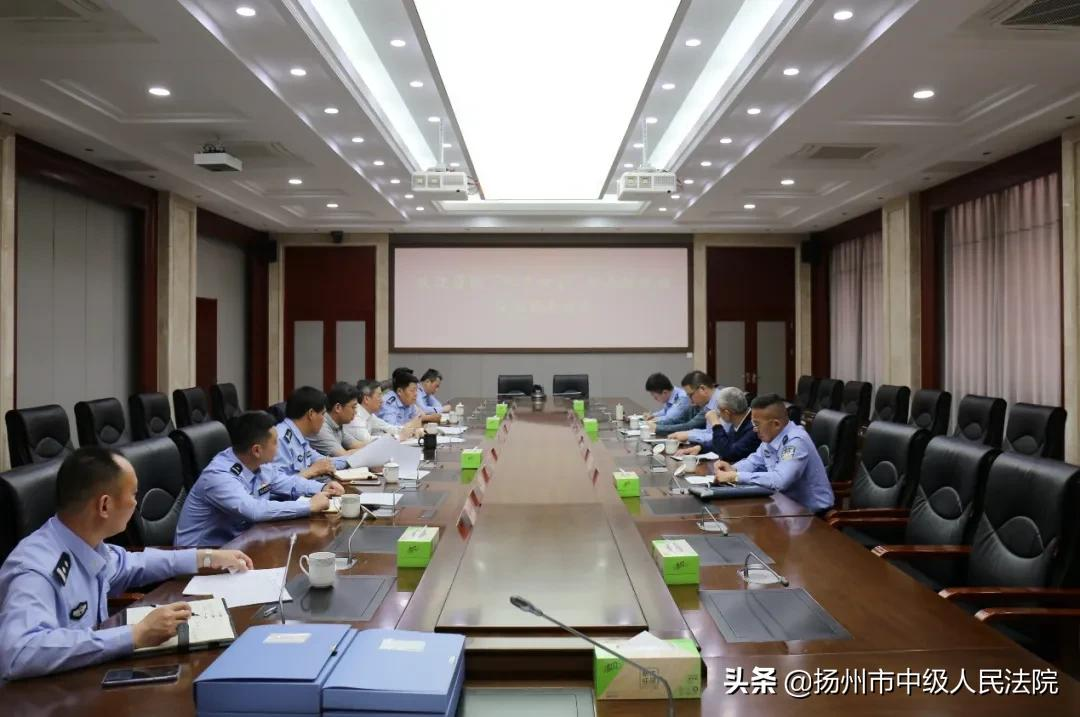省法院对扬州法院开展“六专四室”建设工作检查验收