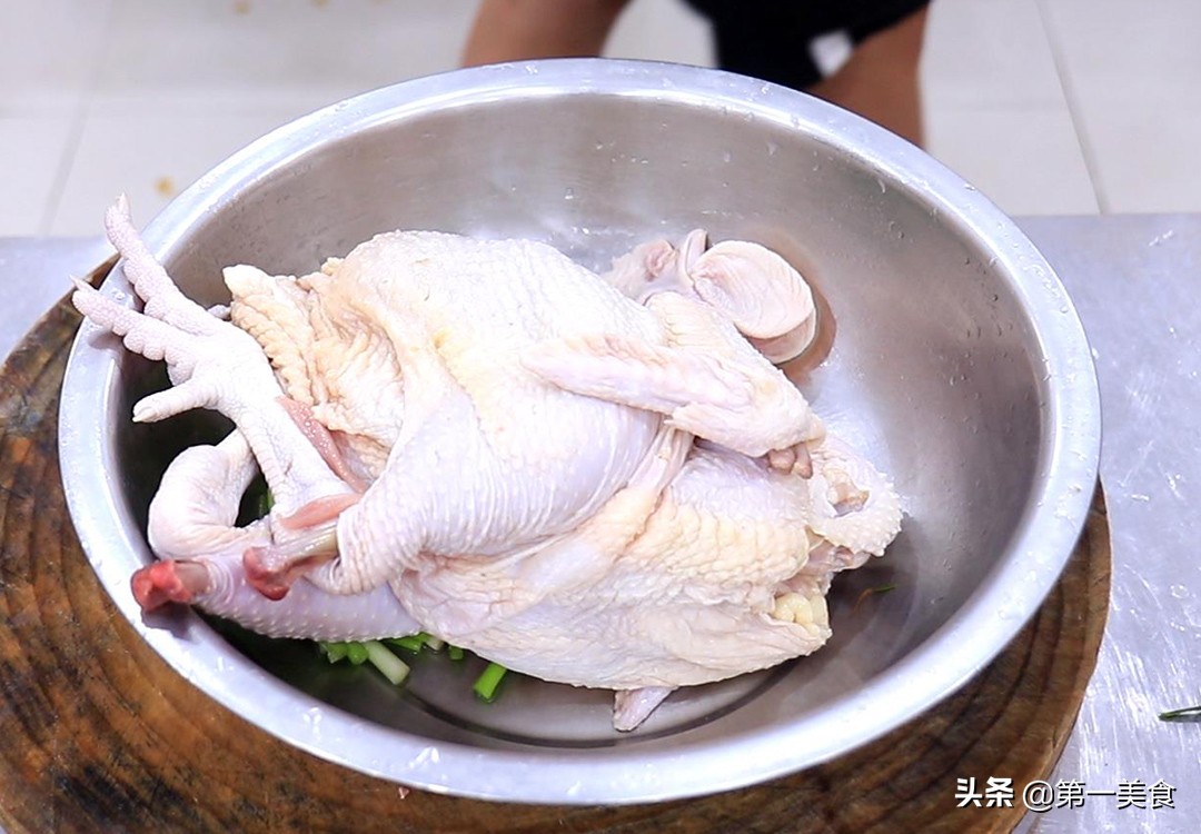 图片[3]-懒人版电饭锅煲鸡 不加水 不加油 腌制才是关键 鲜嫩好吃-起舞食谱网