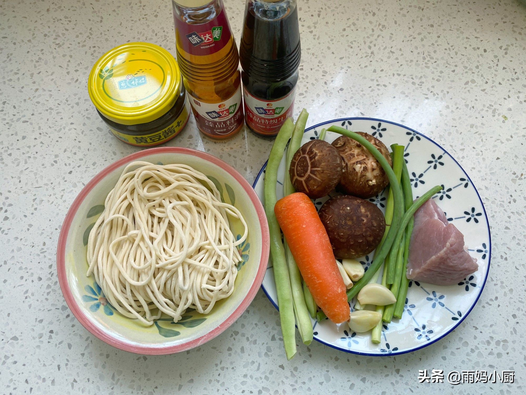 打滷麵怎麼做才好吃？ 分享一道打鹵的家常做法，醬香濃郁吃不膩