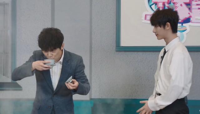 He Jiong claimed to be 172 in height, and when 175 Ding Chengxin stood ...