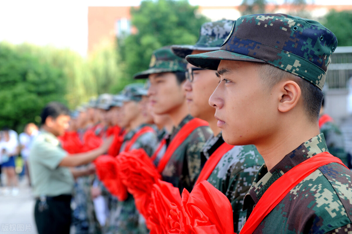 大学生参军入伍要考虑清楚 不是闹着玩 拒服兵役前途尽毁 辽宁教育圈 Mdeditor