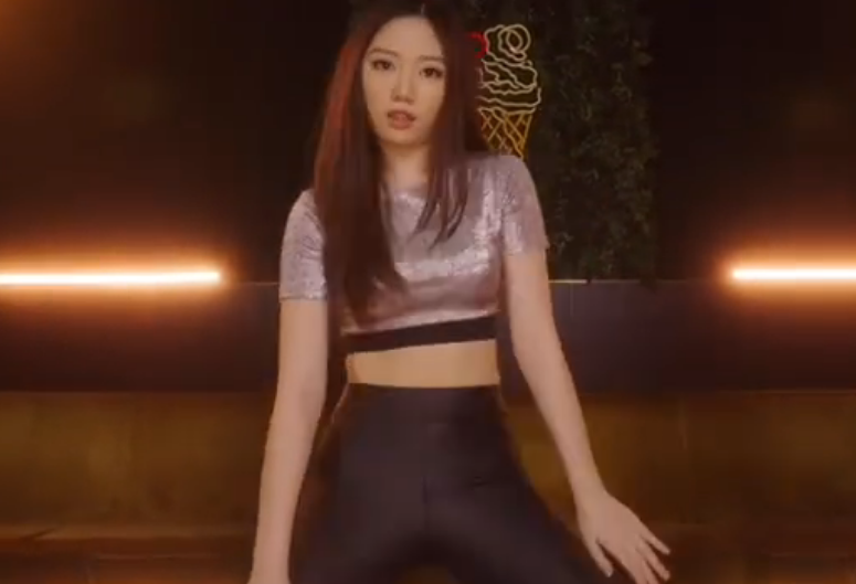 進娛樂圈？ 甄子丹女兒17歲生日，高調開社交賬號，分享跳舞MV