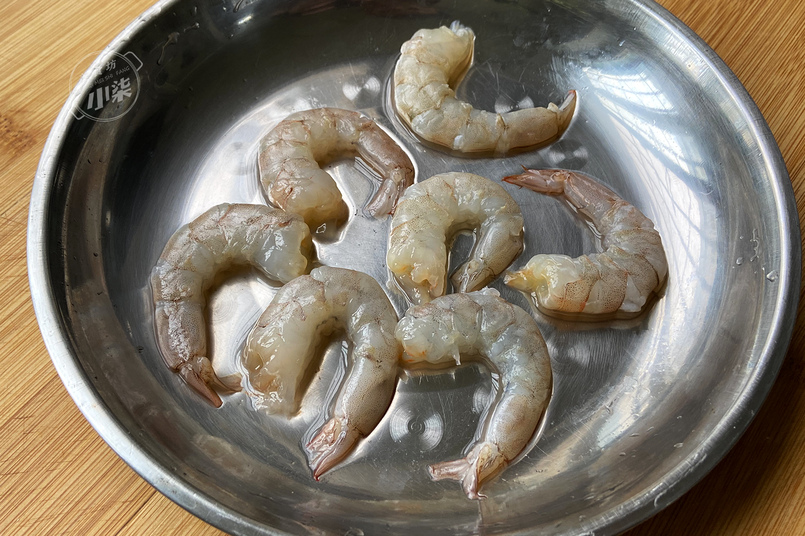 蝦仁蒸蛋看似簡單，原來也有訣竅，教你一招，蒸出來水嫩像豆腐