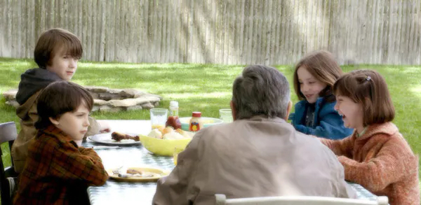 亲子关系：父母拒绝成长，孩子永远崩溃