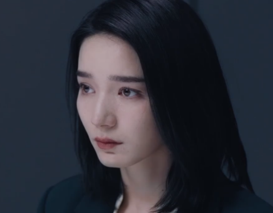 《暴风眼》代斯演技很好，颜值也不输热巴，遗憾的是总是演配角
