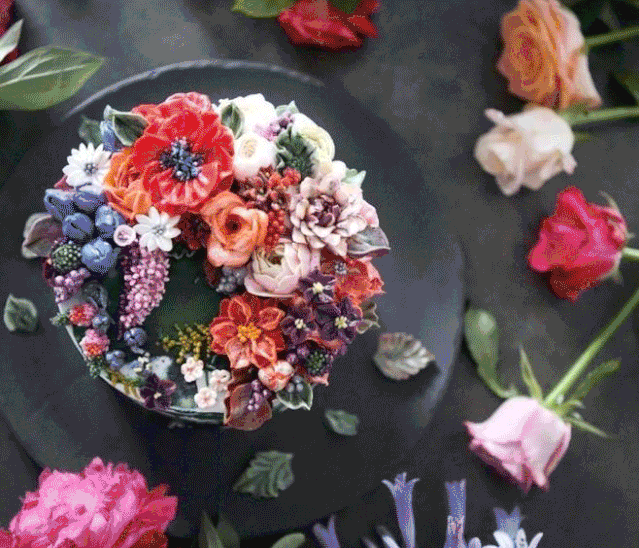 Decorating the cake in this way is both advanced and stunning!10 tips ...
