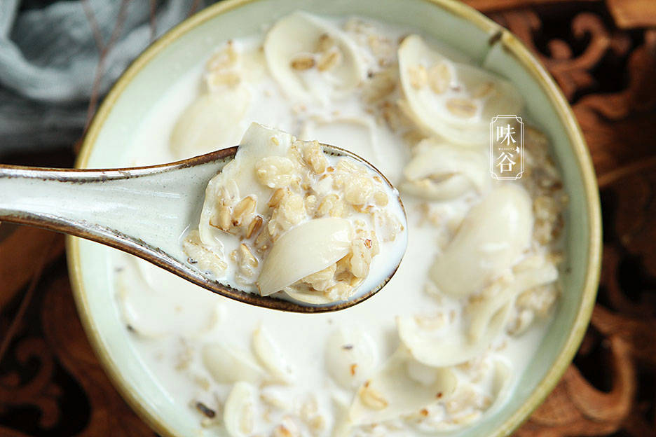 三伏天，我家最爱喝这粥，5分钟做好，营养美味又解暑，安稳度夏